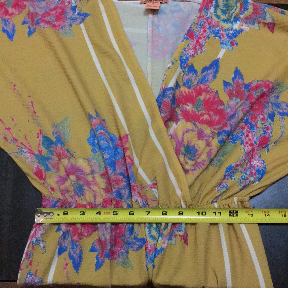 Flying Tomato Floral Romper - Picture 11 of 14